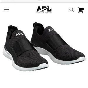 Women’s APL black tech loom bliss